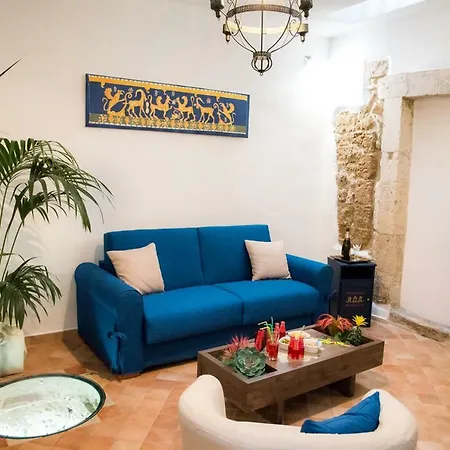 Ortigia Ancient House *