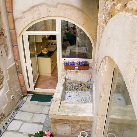 Apartment Ortigia Ancient House Syracuse