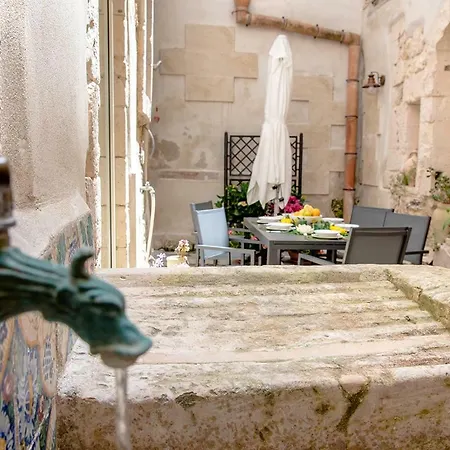Apartment Ortigia Ancient House