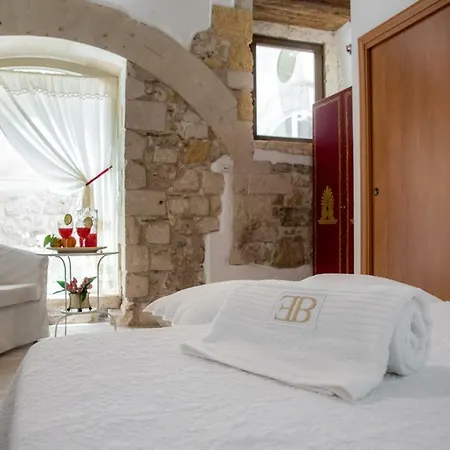 Ortigia Ancient House شقة