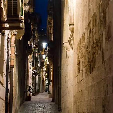 شقة Ortigia Ancient House